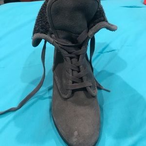 Grey Winter Wedges, Women’s size 9